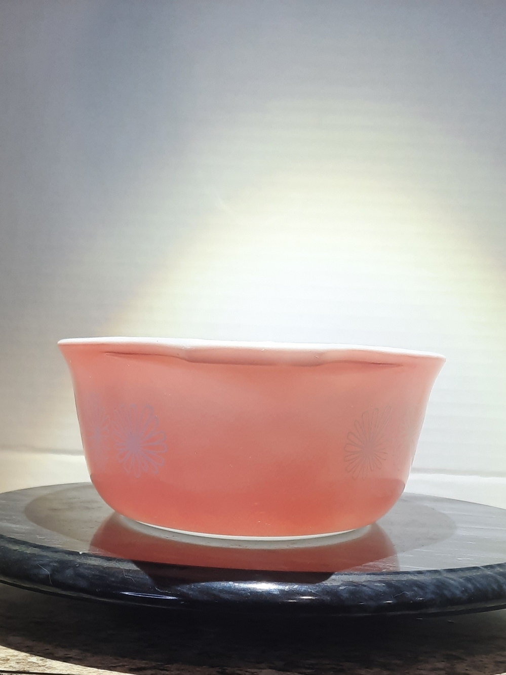 Vintage Pink Daisy 043 Casserole Dish - Picture 3 of 9